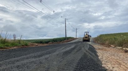 Faxinal dos Guedes inicia obras de pavimentação em ruas de acesso ao Loteamento Magarinos