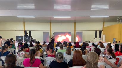 Faxinal dos Guedes celebra o Dia da Mulher com festa, sorteio de brindes e palestra show