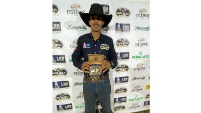 Peão do Paraná é campeão do rodeio e representará ExpoFemi em Barretos/SP