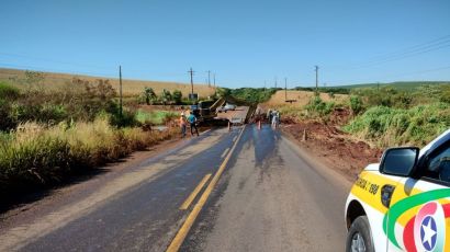 Trânsito está interrompido na SC-480 que liga Xanxerê a Bom Jesus 