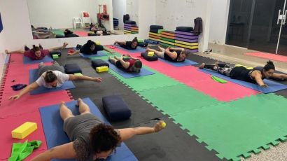 Secretaria de Saúde de Faxinal dos Guedes promove aulas gratuitas de ioga para a comunidade