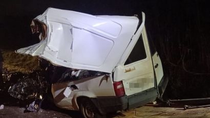 Homem morre em acidente entre Fiorino e ônibus em Cordilheira Alta 