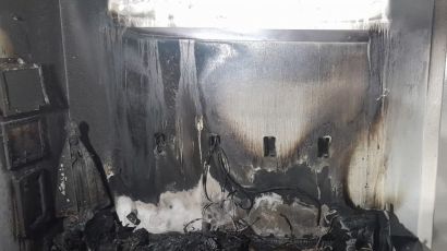 Bombeiros de Xaxim combatem incêndio em residência na rua Senador Nereu Ramos
