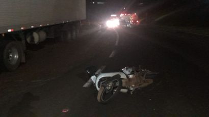 Colisão frontal na BR-282 deixa dois feridos em Xaxim