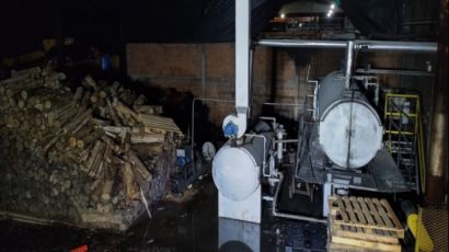 Bombeiros atendem ocorrência de incêndio em empresa de reciclagem de Xanxerê