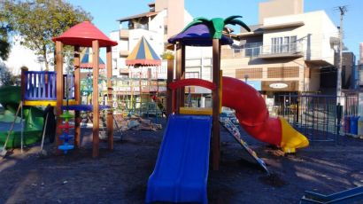 Brinquedos situados no parque da Praça Tiradentes foram substituídos
