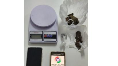 Homem é preso por tráfico de drogas em Faxinal dos Guedes
