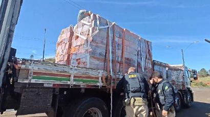 PRF realiza fiscalização avançada em caminhões em Xanxerê