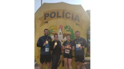 Policiais de Xanxerê participam da corrida em comemoração aos 212 anos da PCSC