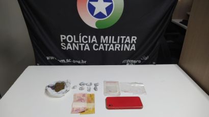 Homem é preso por tráfico de drogas no bairro São Romero
