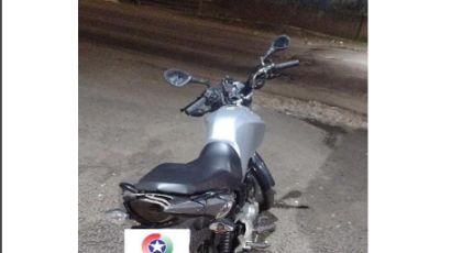 Homem e adolescente são detidos em Xanxerê após roubo de moto em Xaxim
