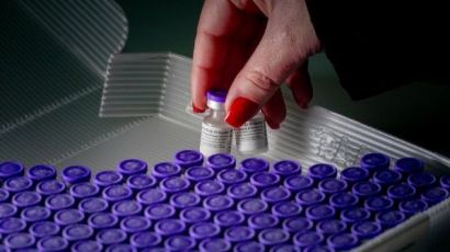 Aplicação da dose de reforço da Pfizer está suspensa por falta de vacinas