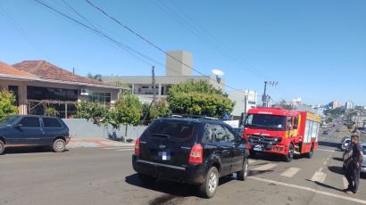 Condutor fica ferido em colisão registrada no bairro Bortolon