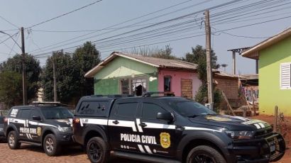Pais de suspeito de ter atirado em homem na frente da filha em Abelardo Luz são presos