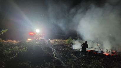 Bombeiros levam mais de cinco horas para combater incêndio em vegetação em Xaxim