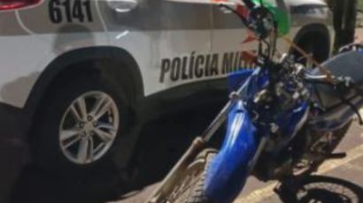 Polícia Militar recupera motocicleta furtada durante a madrugada deste sábado (28)