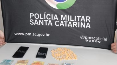Polícia encontra droga dentro de caixa de café e duas pessoas acabam presas em Xaxim