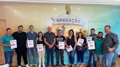 Prefeitura de Xaxim entrega novas escrituras de imóveis em programa de regularização fundiária