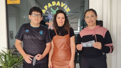 Lions Clube Xanxerê Inovação realiza entrega de armações de óculos para alunos da Apadavix
