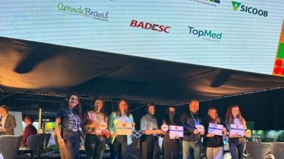 Projeto de artesanato indígena de Ipuaçu é premiado em Balneário Camboriú
