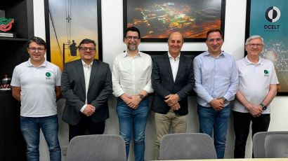Presidente da Dcelt recebe deputado Zé Milton na matriz em Xanxerê