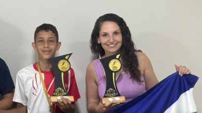 Xaxim é campeão no xadrez masculino e feminino