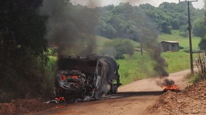 Explosão de caminhão é registrada no interior de São Domingos