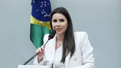 Uma das deputadas mais econômicas do Brasil, Caroline De Toni fala sobre projetos para 2025