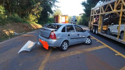 Colisão entre carro e caminhão deixa uma pessoa ferida em Ponte Serrada