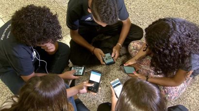 Volta às aulas sem celular: saiba como vai funcionar a nova lei