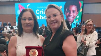 Ipuaçu é premiado com o Selo Ouro de Alfabetização em Brasília