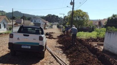 Casan renova redes de água em Passos Maia