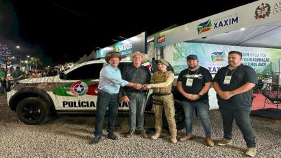 Polícia Militar recebe viatura da Prefeitura de Xaxim para fortalecer segurança