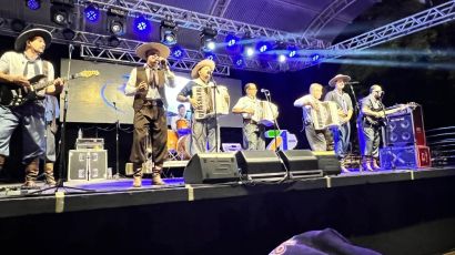 Xanxerê celebra 71 anos com grande show com Os Monarcas