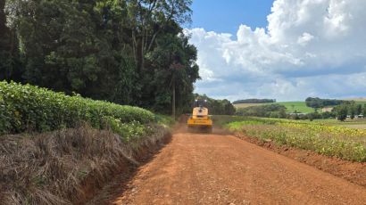 Prefeitura de Xanxerê inicia pavimentação asfáltica na Linha Barro Preto