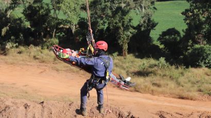 CBMSC realiza treinamento de salvamento em altura em Xanxerê