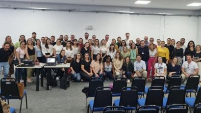 Médicos da Secretaria de Saúde de Xanxerê participam de curso sobre Dengue e Chikungunya