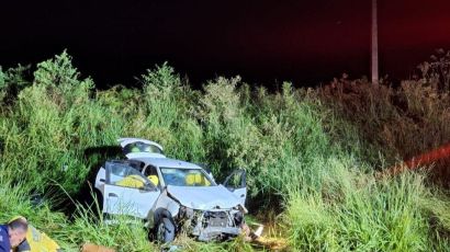 Saída de pista deixa duas pessoas gravemente feridas em Xanxerê