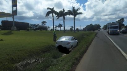 Acidente entre carro e carreta é registrado em Xanxerê