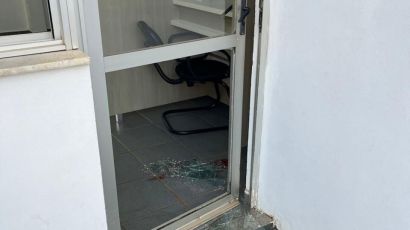Homem persegue ex-companheira, briga dentro da delegacia e acaba preso em Xanxerê