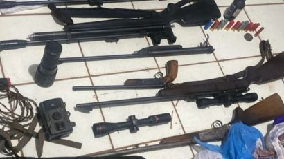 Durante fiscalização, Polícia Militar apreende armas e carne de caças em Ipuaçu