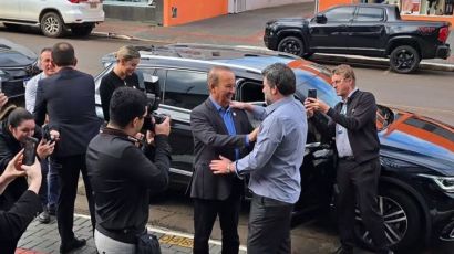 Governador Jorginho Mello realiza visita especial ao Sicoob Credimoc