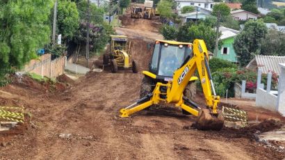 Prefeitura de Xanxerê avança com pavimentação em ruas dos bairros Sufiatti e Monte Castelo