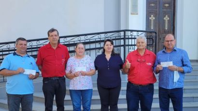 Grupo de Reis repassa mais de R$ 20 mil a entidades de Xanxerê e Faxinal dos Guedes 