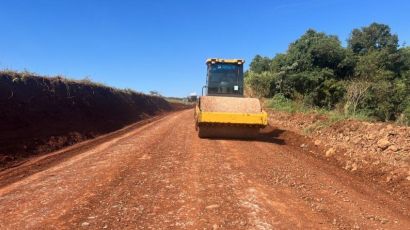 Estradas do interior são recuperadas com sete frentes de trabalho