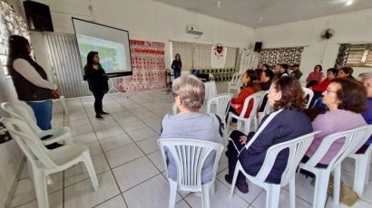 Ação educativa com idosos é realizada em alusão à Semana do Meio Ambiente