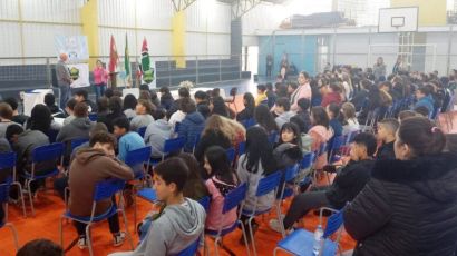 EMEB Nossa Senhora Aparecida realiza ação no Dia do Meio Ambiente