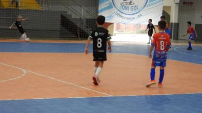 Futsal Sub-8 de Xanxerê busca classificação na Liga Catarinense neste sábado