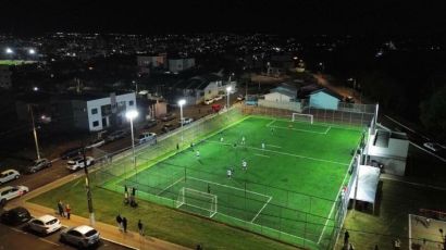 Xaxim inaugura campo de futebol no bairro Guarany