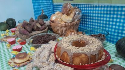 Programa Pão da Vida realiza atividade temática de festa junina durante curso de panificação